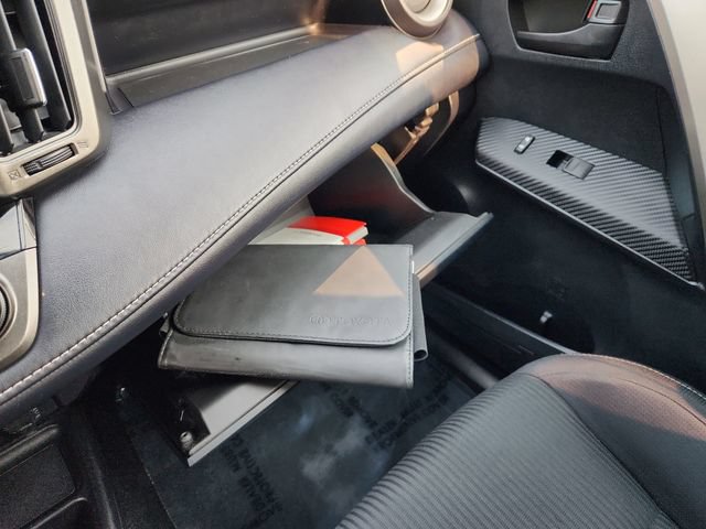 Used 2013 Toyota RAV4 XLE AWD/4WD image 44