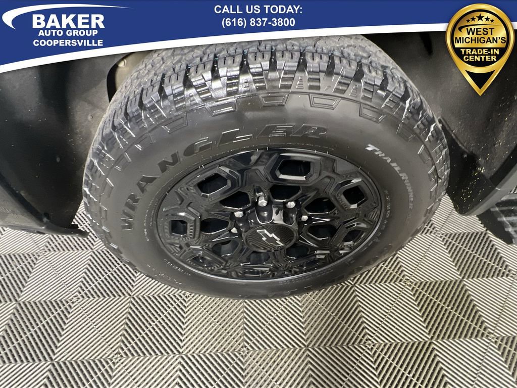 Used 2024 Chevrolet Silverado 2500 High Country w/ High Country Premium Package image 33