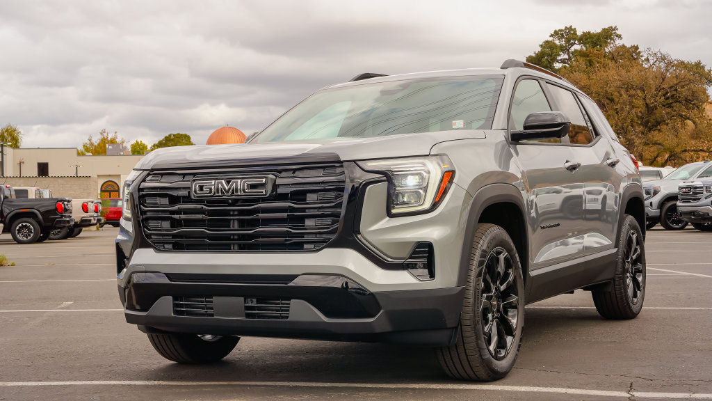 New 2027 GMC Terrain Elevation w/ Elevation Premium Package FWD image 2