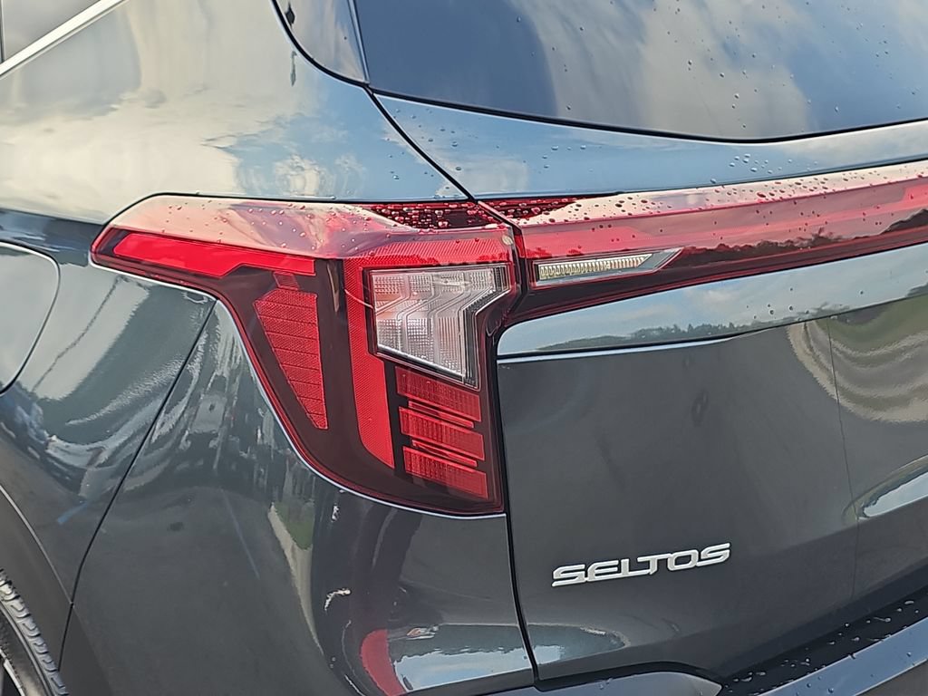 Used 2024 Kia Seltos EX AWD/4WD image 34