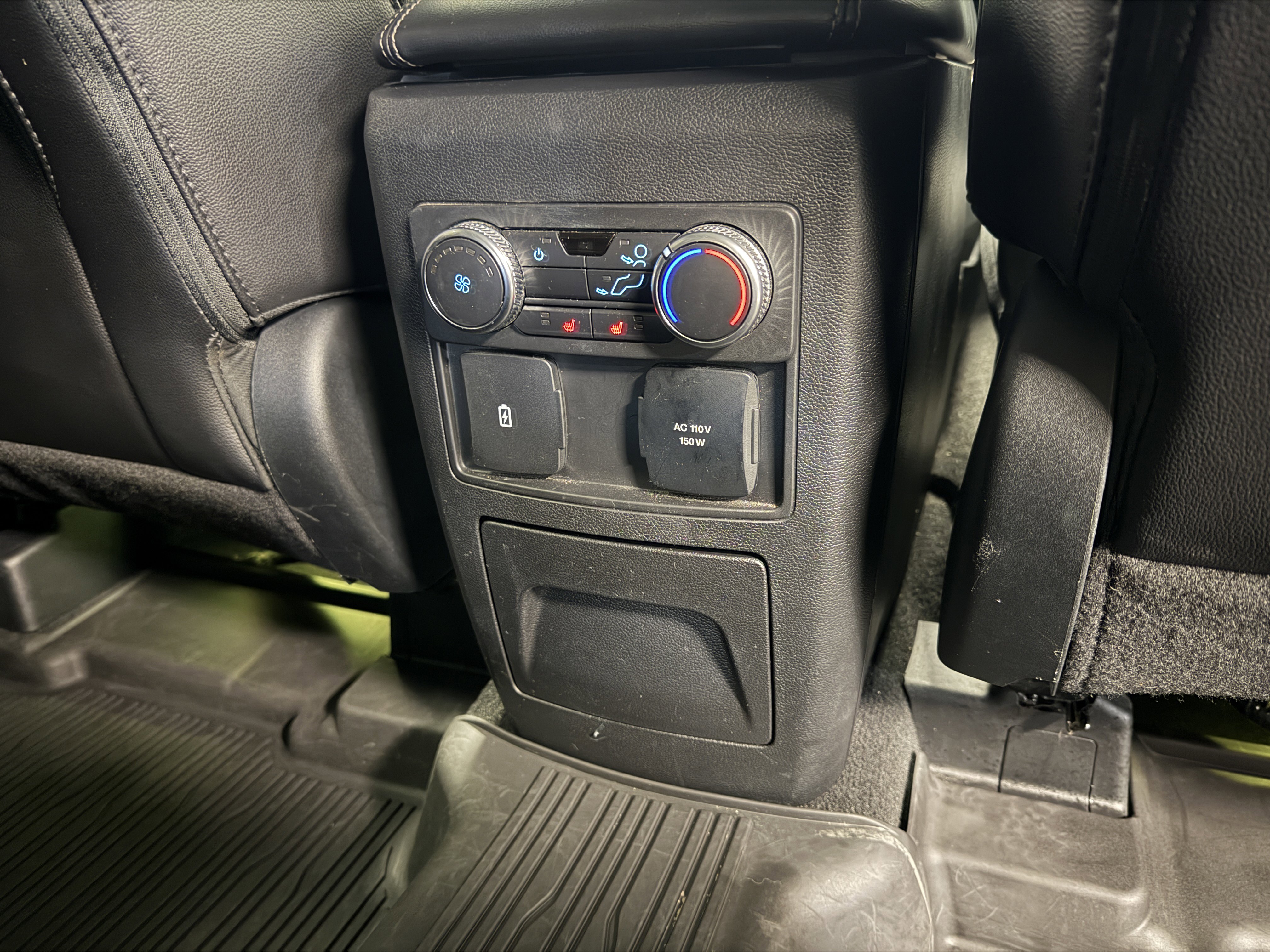 Used 2022 Ford Explorer Limited w/ Limited Technology Package image 27