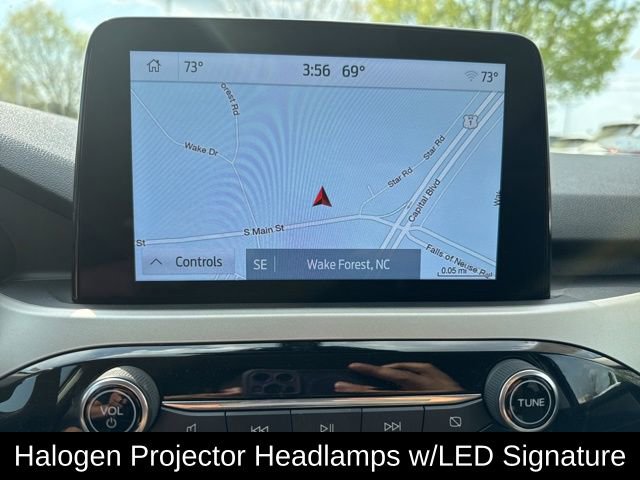 Used 2022 Ford Escape SE w/ SE Sport Appearance Package image 28