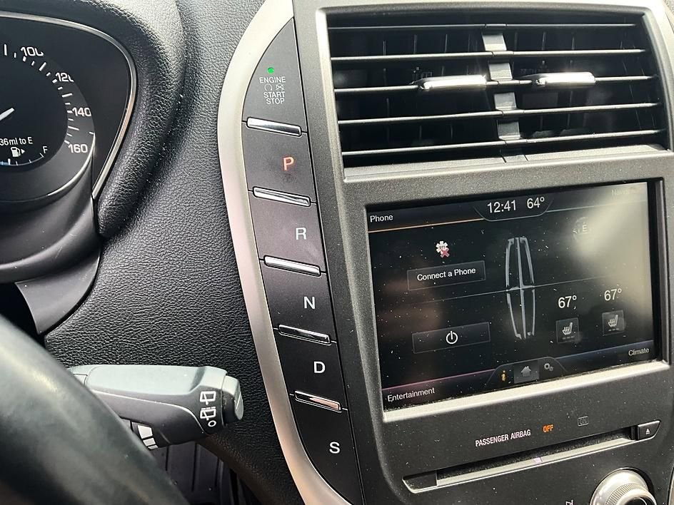 Used 2015 Lincoln MKC FWD w/ Equipment Group 101A Select image 18