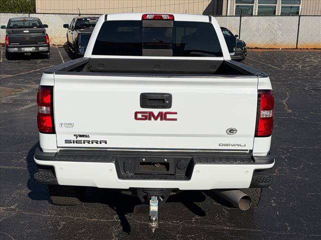 Used 2017 GMC Sierra 3500 Denali w/ Duramax Plus Package AWD/4WD image 10