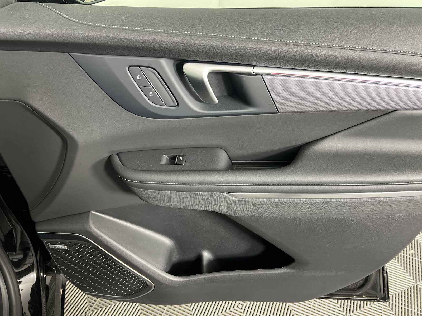 New 2026 Buick Enclave Sport Touring w/ Power Package image 16