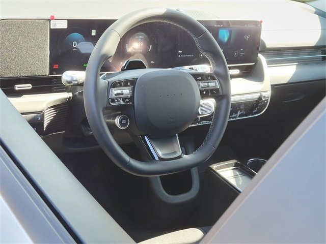 New 2026 Hyundai Ioniq 5 SE image 3