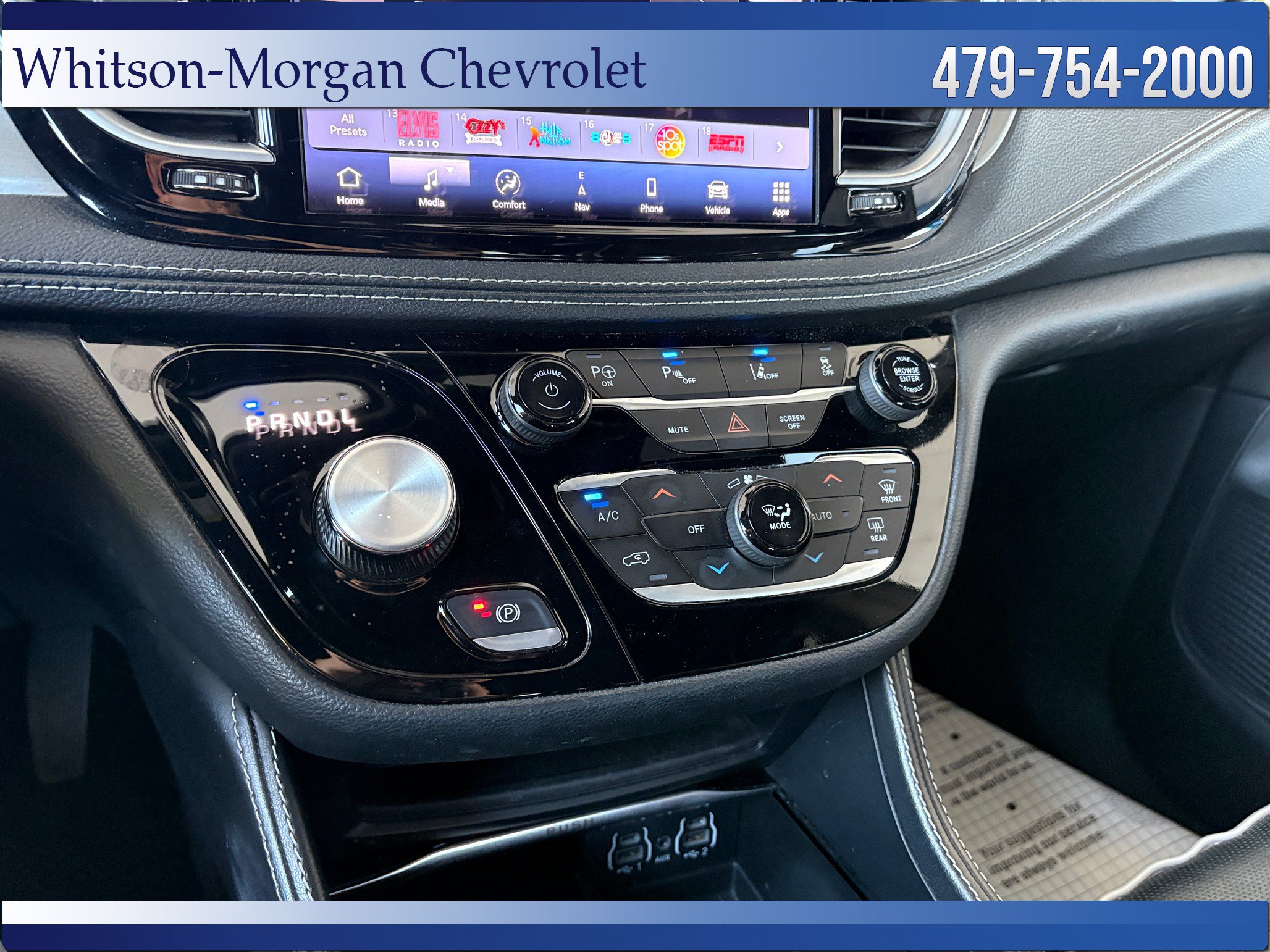 Used 2024 Chrysler Pacifica Premium FWD image 34
