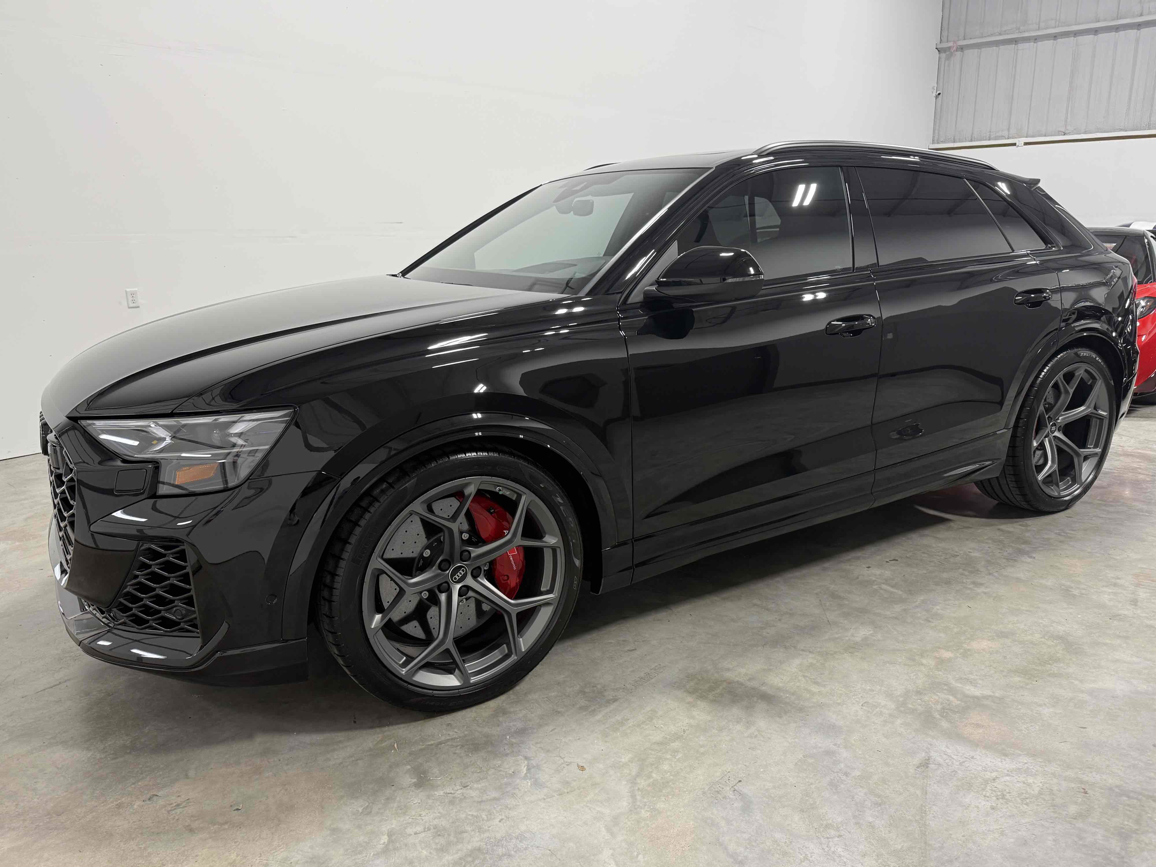 Used 2025 Audi RS Q8 performance image 13