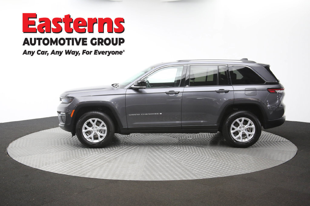 Used 2023 Jeep Grand Cherokee Limited AWD/4WD image 65