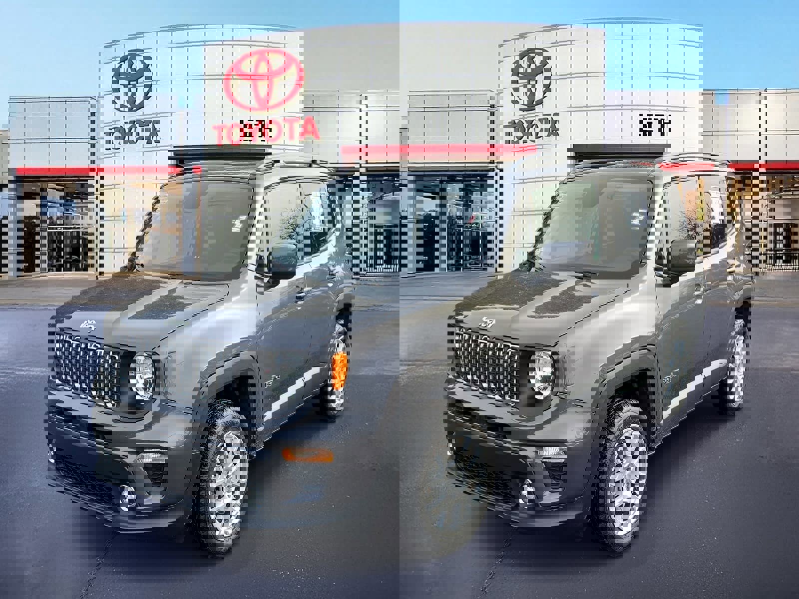 Used 2020 Jeep Renegade Latitude w/ Popular Equipment Group