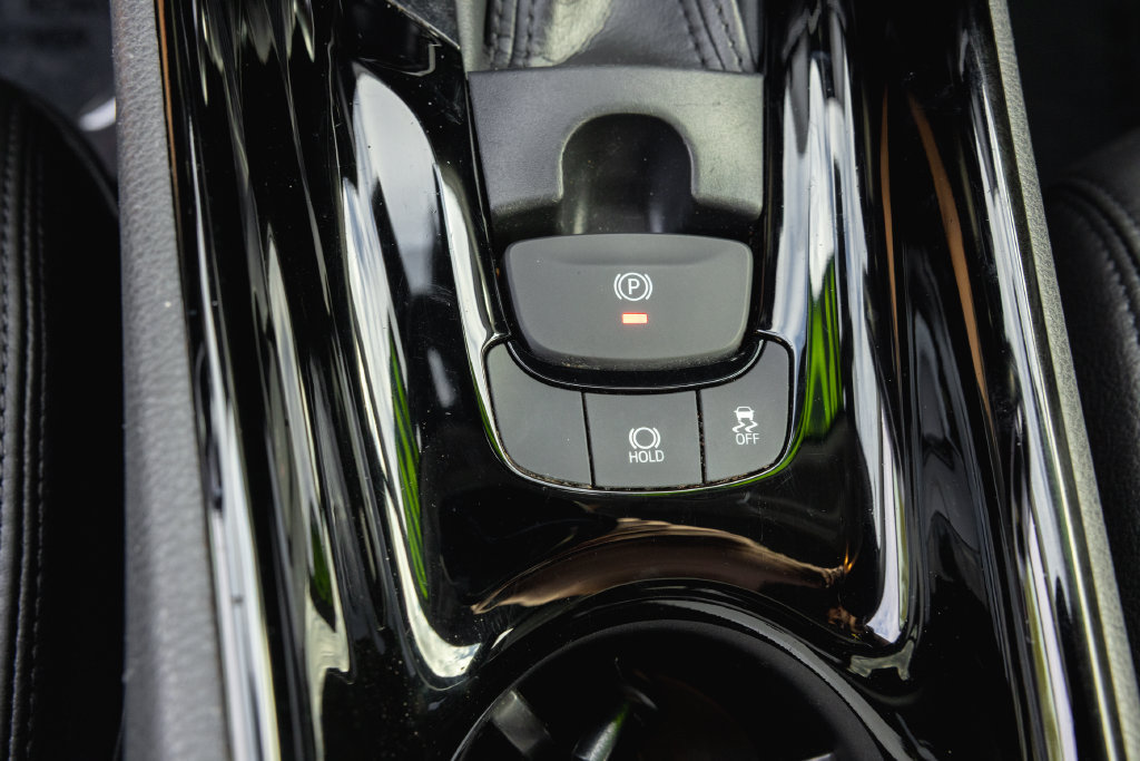 Certified 2020 Toyota C-HR Limited FWD image 19
