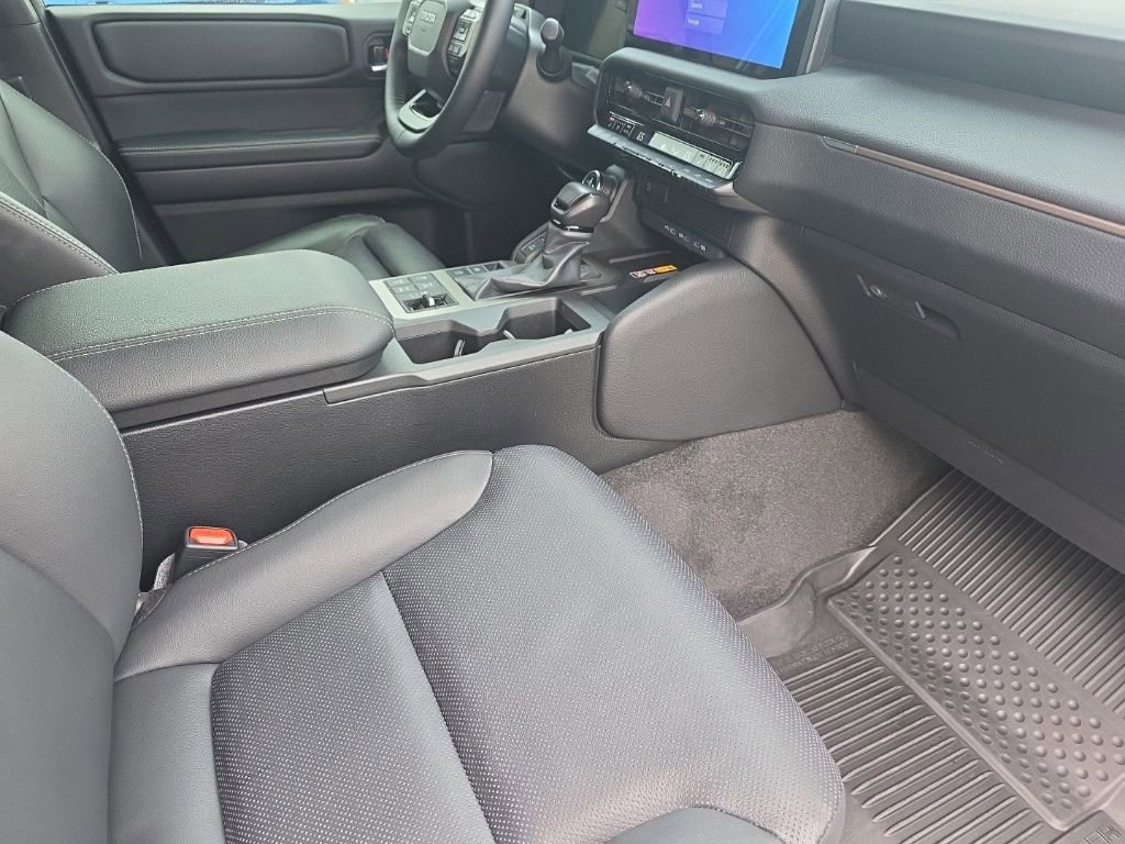 Used 2025 Toyota Land Cruiser w/ Premium Package image 15