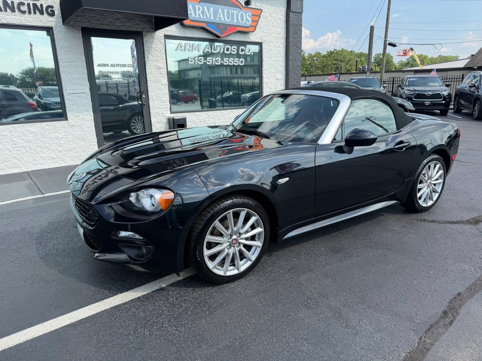 Used 2020 FIAT 124 Spider Lusso RWD image 2