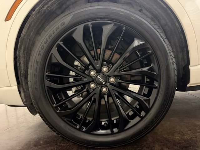 Used 2024 Lincoln Corsair AWD w/ Equipment Group 101A image 10