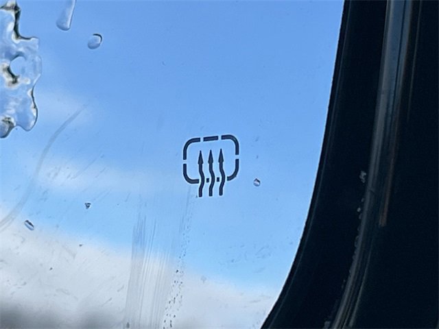 Certified 2023 Jeep Grand Cherokee Altitude image 40