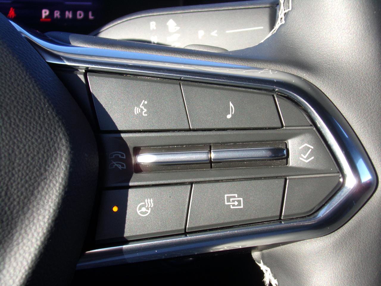 Used 2025 Chevrolet Traverse Z71 image 18