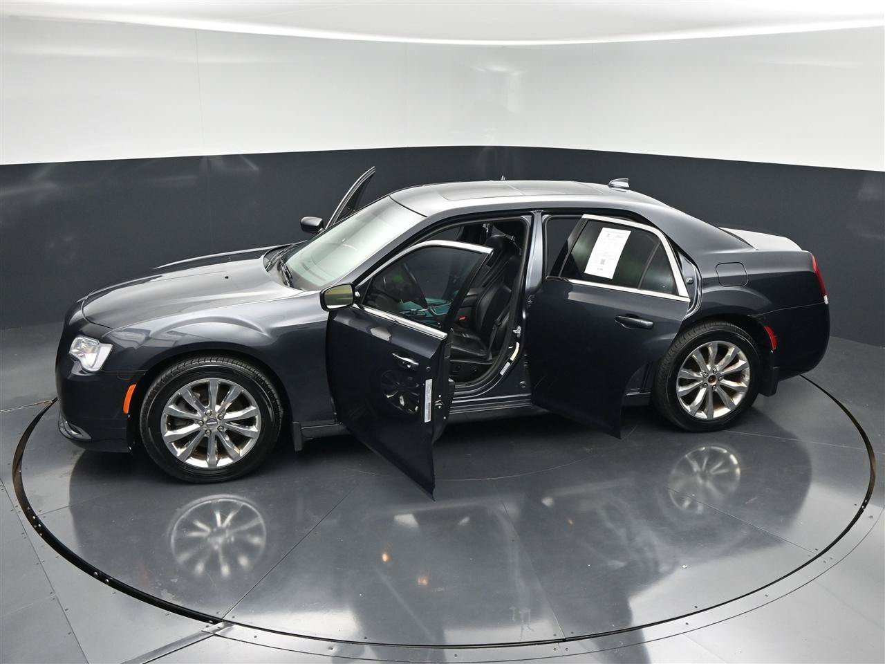 Used 2017 Chrysler 300 Limited w/ Value Package AWD/4WD image 36
