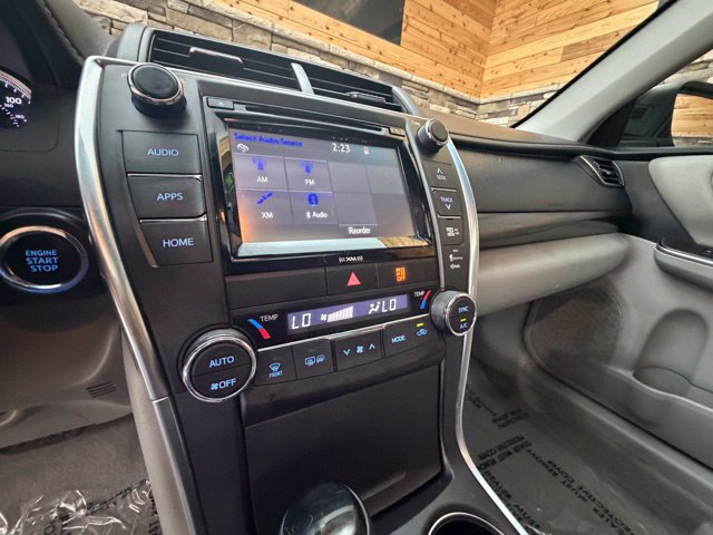 Used 2016 Toyota Camry XLE w/ Moonroof Package FWD image 25