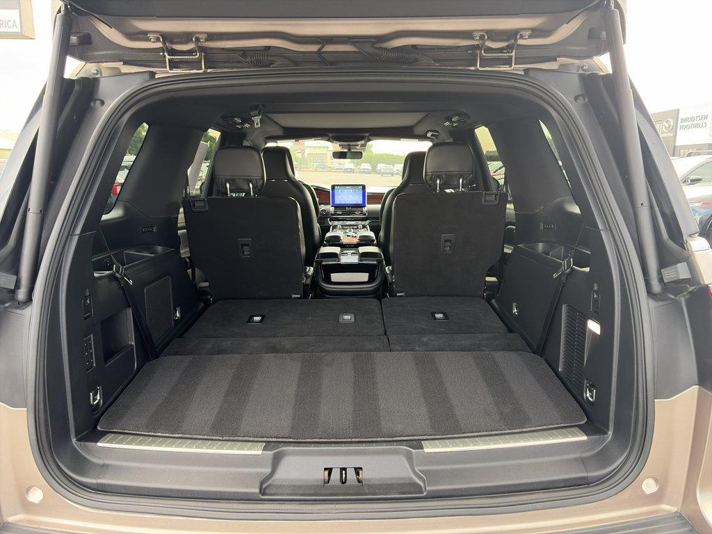 Used 2019 Lincoln Navigator Reserve AWD/4WD image 15
