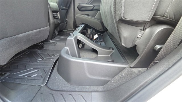 New 2026 GMC Canyon Elevation w/ Convenience Package image 23