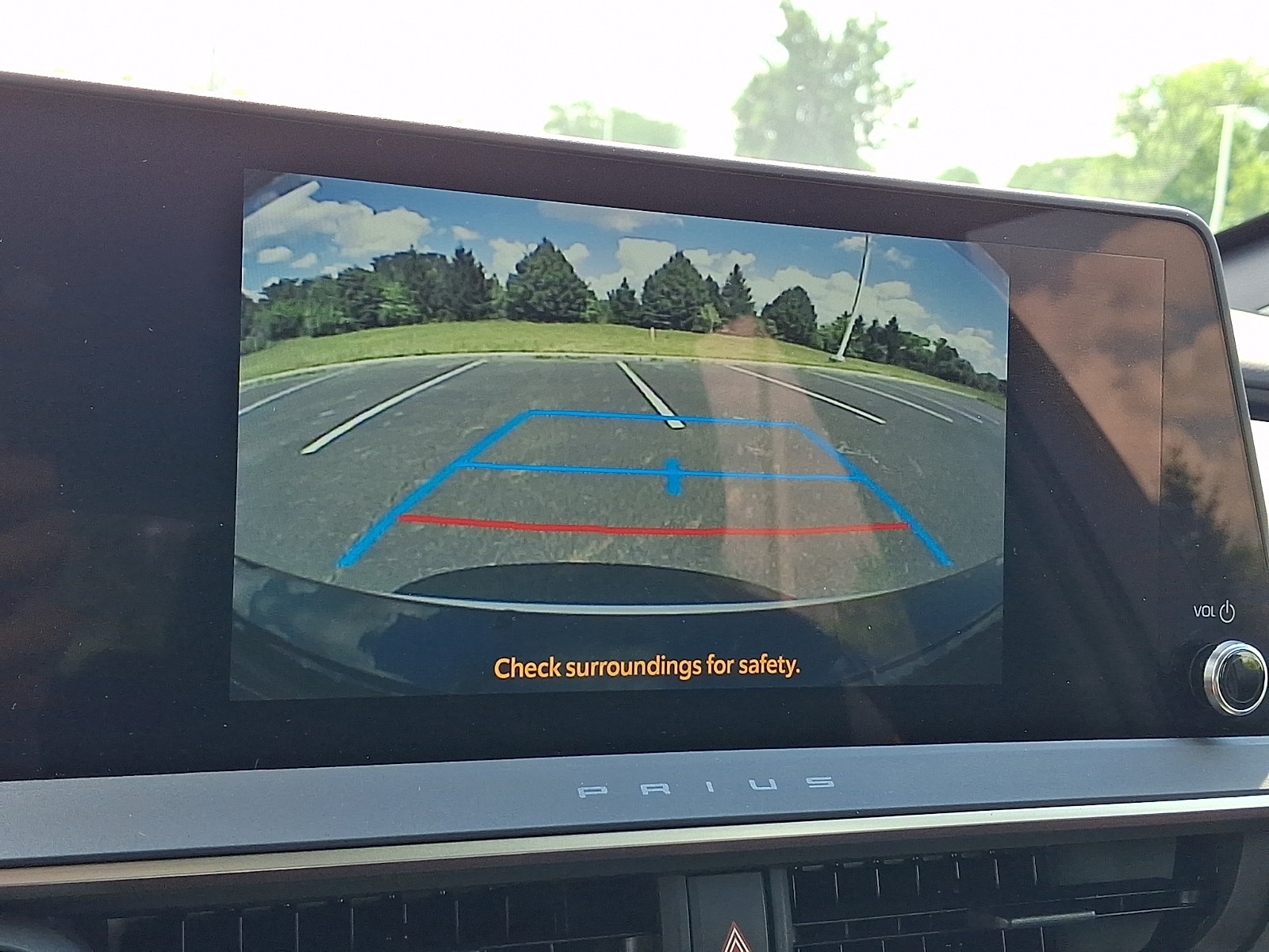Used 2024 Toyota Prius Prime FWD image 16