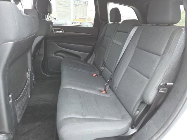 Used 2015 Jeep Grand Cherokee Laredo w/ Quick Order Package 23E image 12