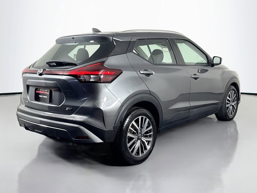 Used 2021 Nissan Kicks SV image 5