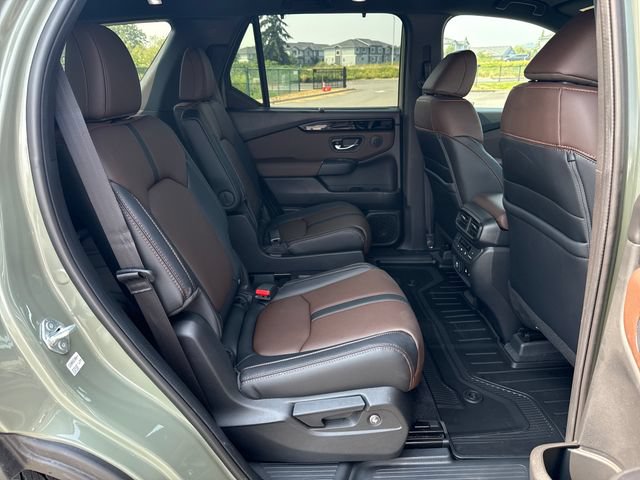 Used 2026 Honda Pilot TrailSport image 11