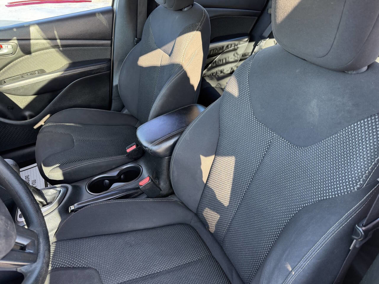 Used 2016 Dodge Dart SXT image 8