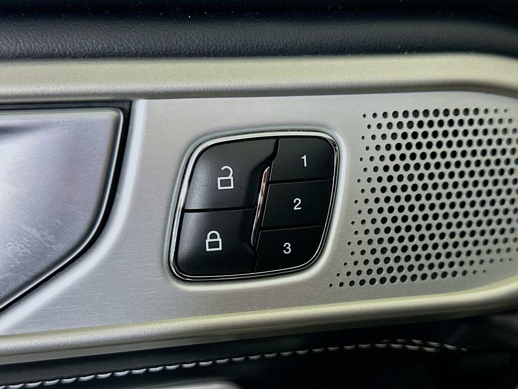 Used 2023 Ford Explorer ST w/ Equipment Group 401A image 22