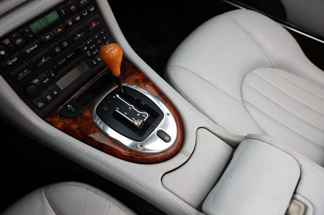 Used 2003 Jaguar XK8 Convertible image 38