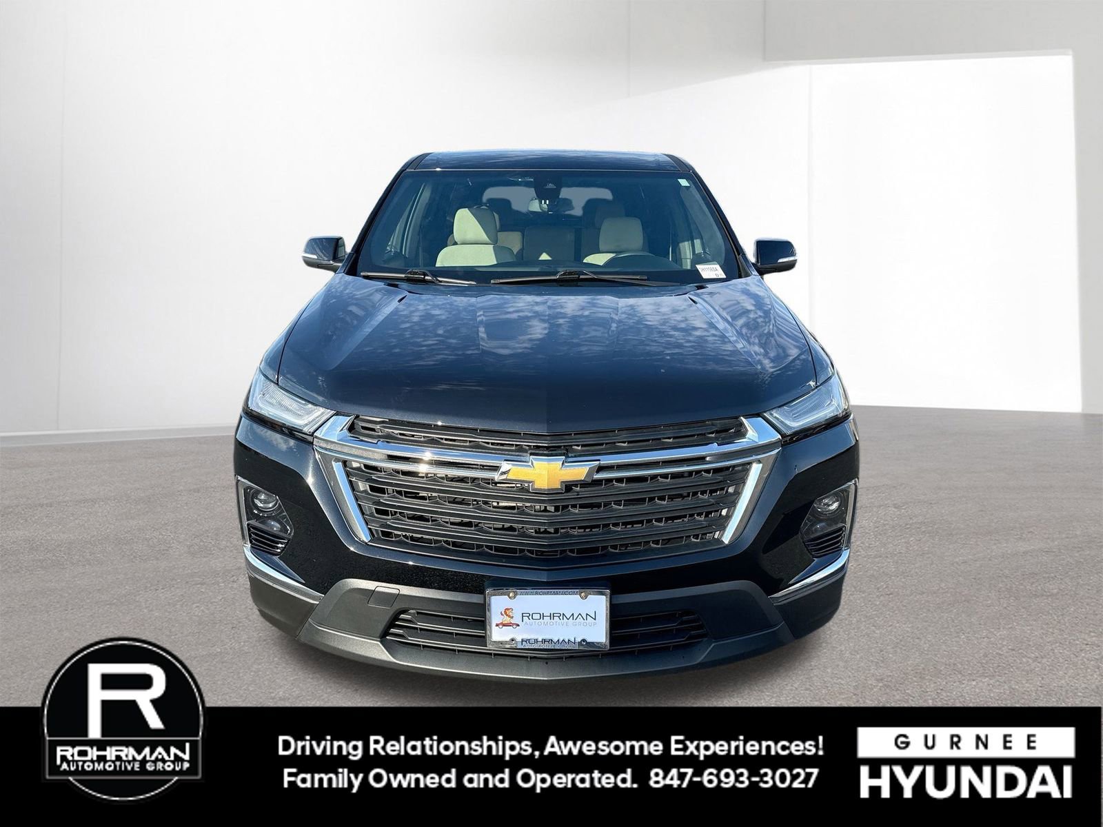 Used 2023 Chevrolet Traverse LS w/ Safety Package image 3