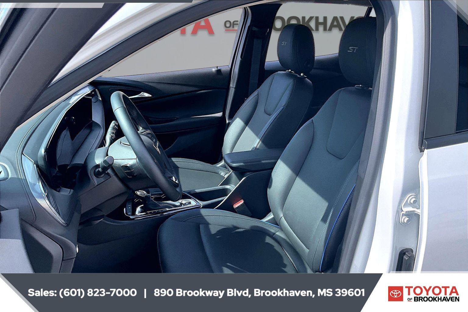 Used 2026 Buick Encore GX Sport Touring w/ Comfort Package FWD image 18