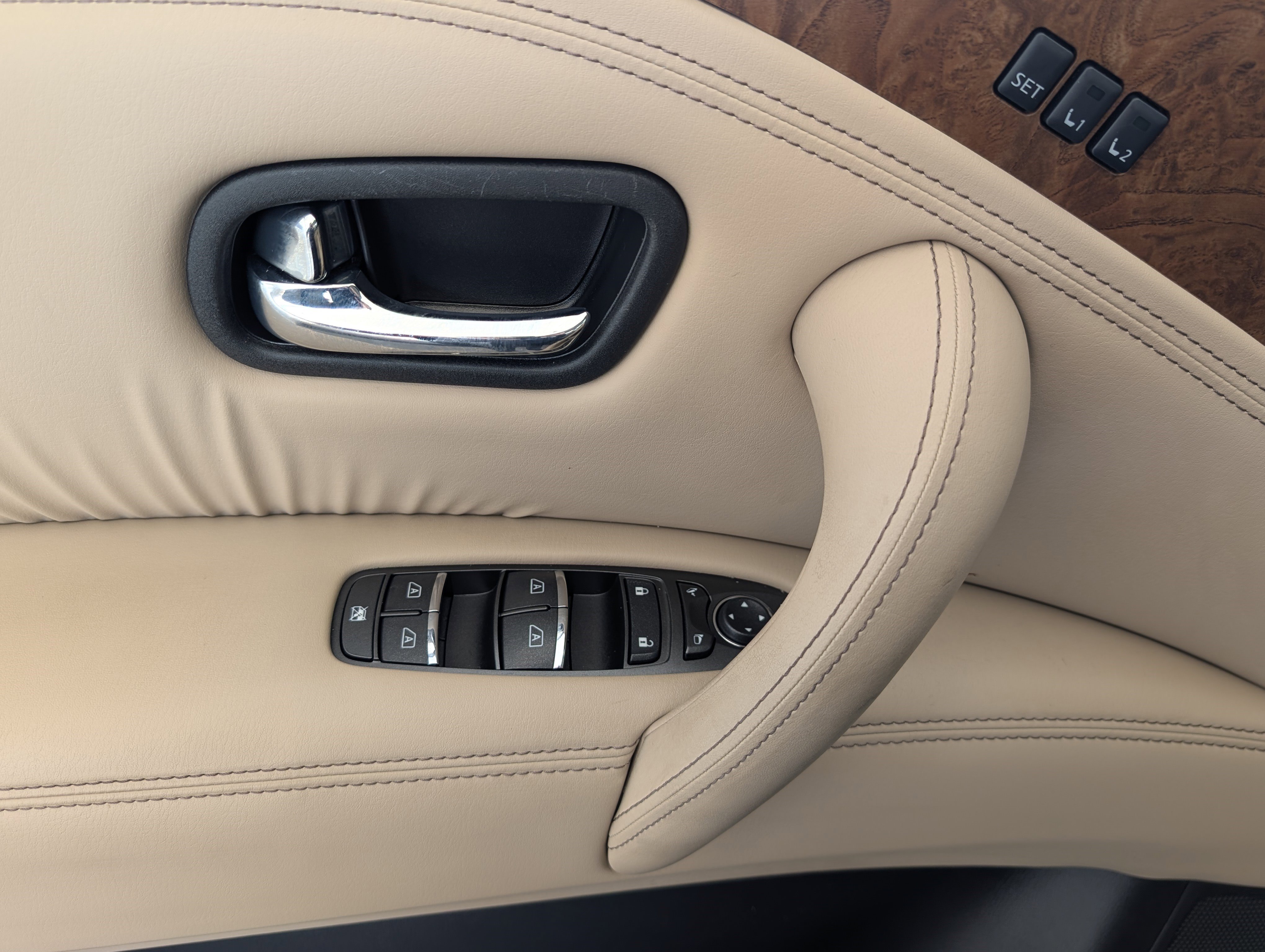 Used 2024 Nissan Armada SL w/ Cargo Package image 15