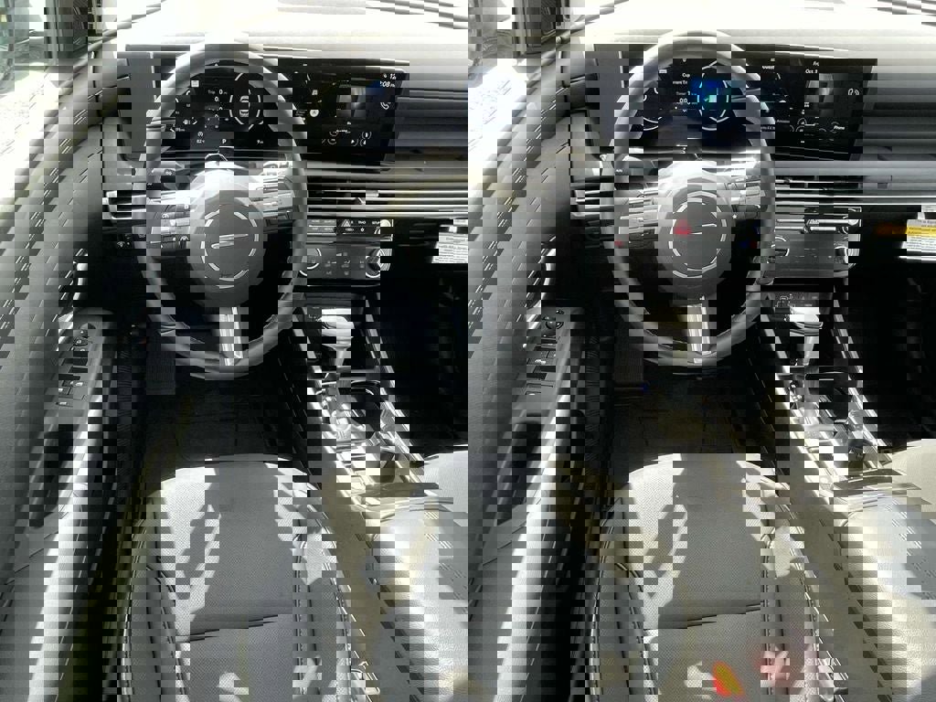 New 2026 Hyundai Tucson SEL image 11