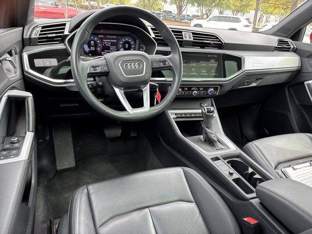 Used 2025 Audi Q3 2.0T Premium AWD/4WD image 17