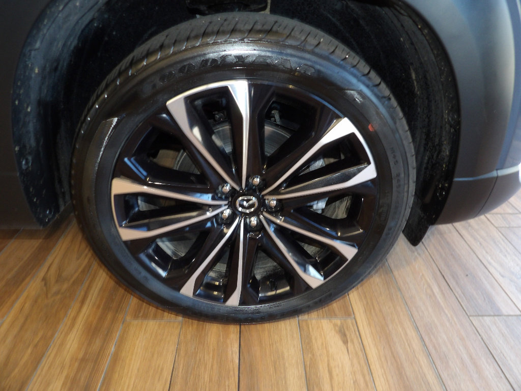 Certified 2025 MAZDA CX-50 AWD 2.5 S w/ Premium Plus Pkg image 4