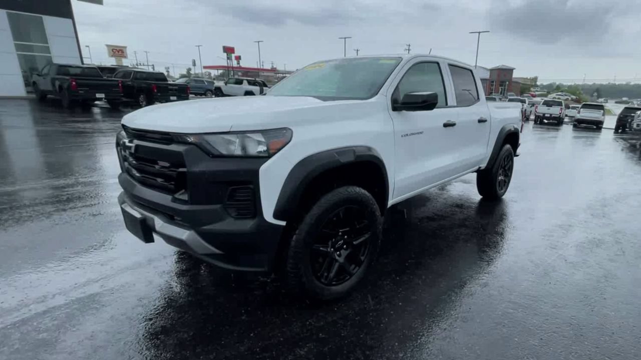 Certified 2024 Chevrolet Colorado Trail Boss w/ Advanced Trailering Package AWD/4WD image 5