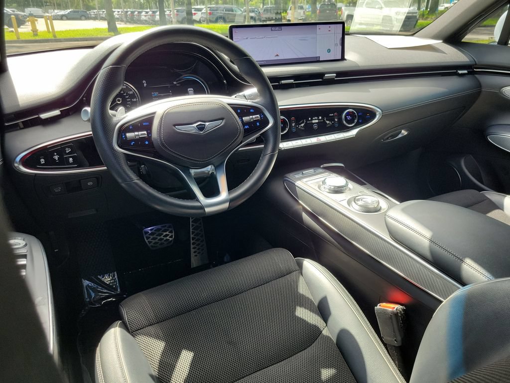 Used 2022 Genesis GV70 3.5T Sport AWD/4WD image 11