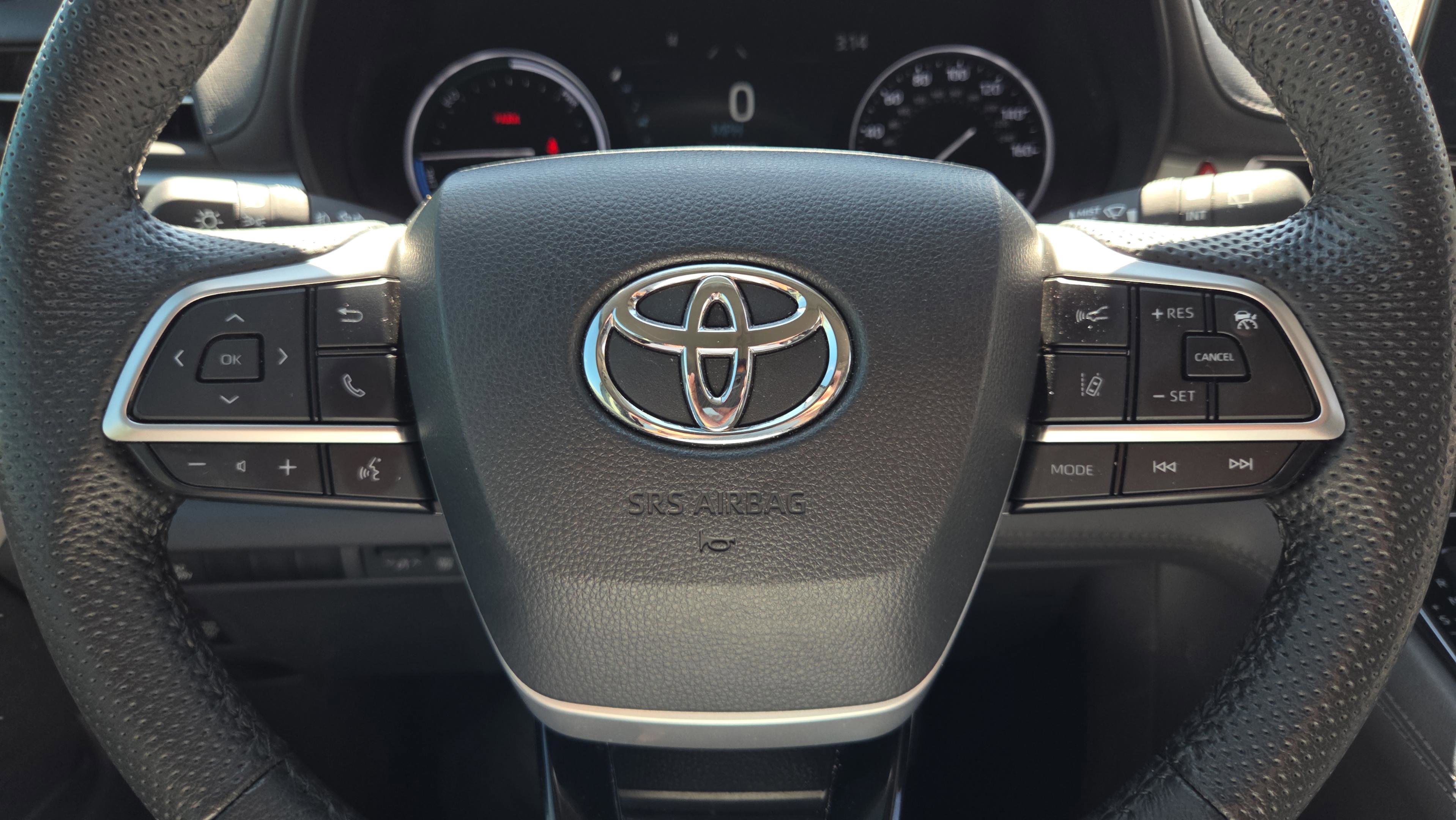 Certified 2023 Toyota Sienna Limited image 34