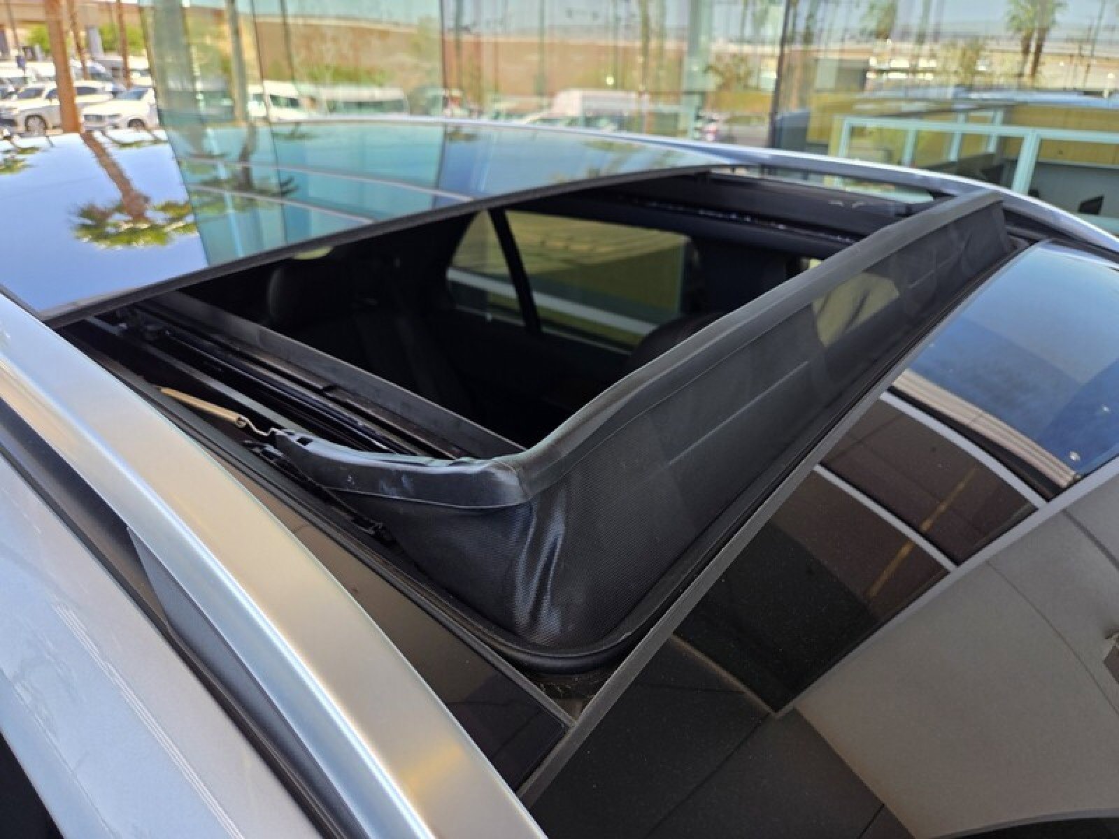 Certified 2025 Mercedes-Benz GLE 350 4MATIC w/ Winter Package image 21