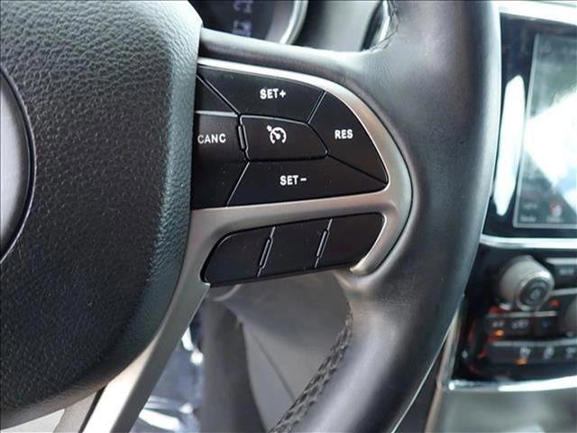Used 2019 Jeep Grand Cherokee Limited w/ Trailer Tow Group IV AWD/4WD image 15