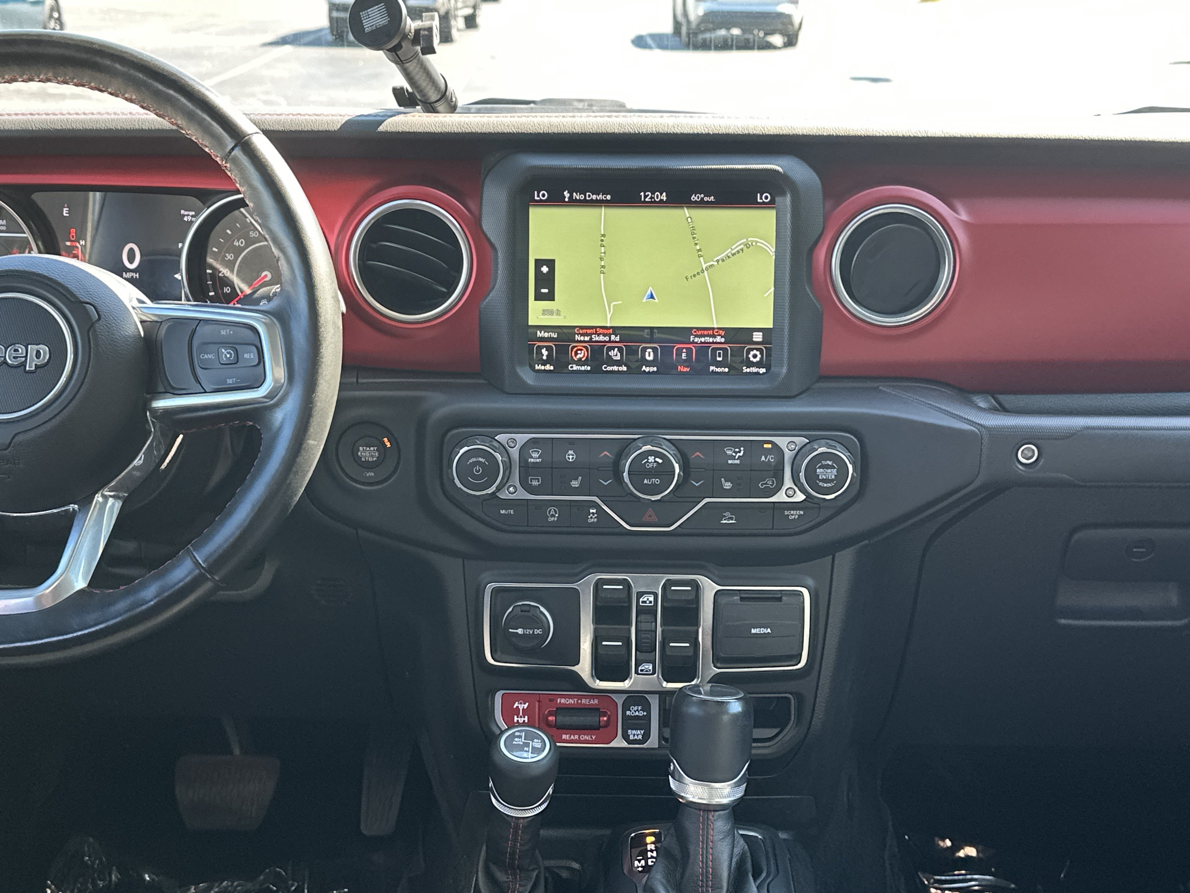 Used 2022 Jeep Gladiator Rubicon w/ LED Lighting Group AWD/4WD image 30