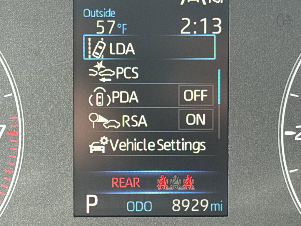 Used 2025 Toyota Corolla LE FWD image 17