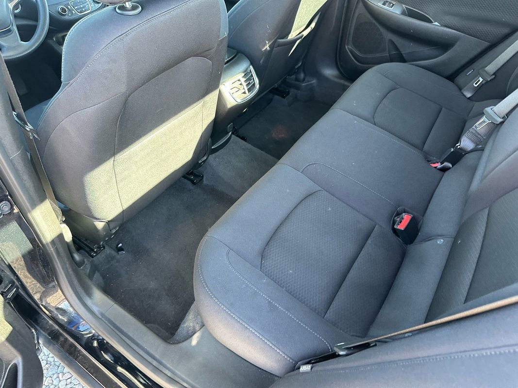 Used 2024 Chevrolet Malibu LT image 32