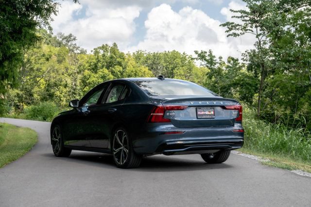 Used 2024 Volvo S60 B5 Ultimate w/ Climate Package AWD/4WD image 9