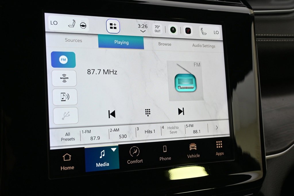 Used 2022 Jeep Grand Cherokee L Limited image 31