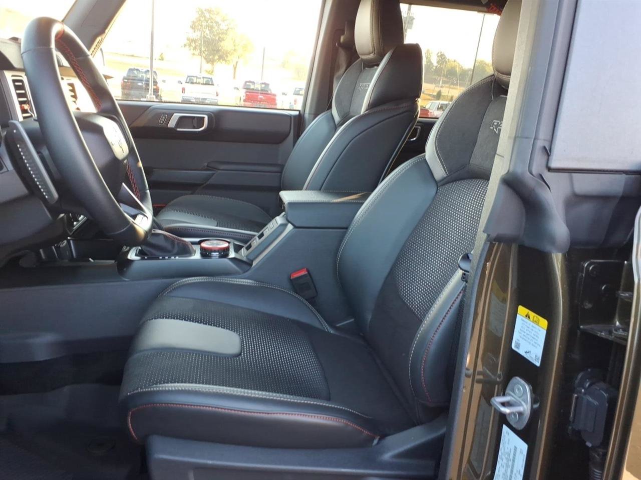 Used 2025 Ford Bronco Raptor AWD/4WD image 11