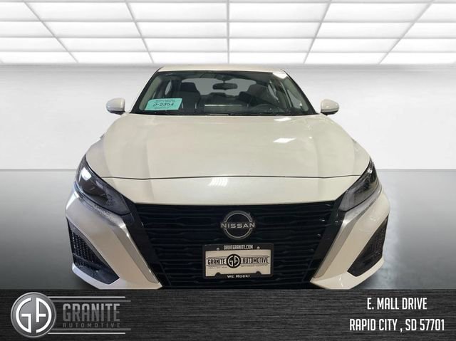 New 2025 Nissan Altima 2.5 SL image 2