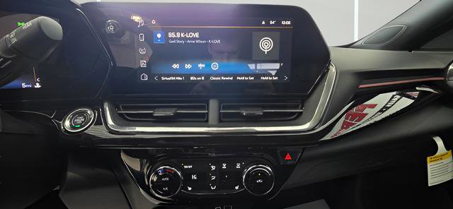 New 2026 Chevrolet Trax RS w/ Sunroof Package image 19